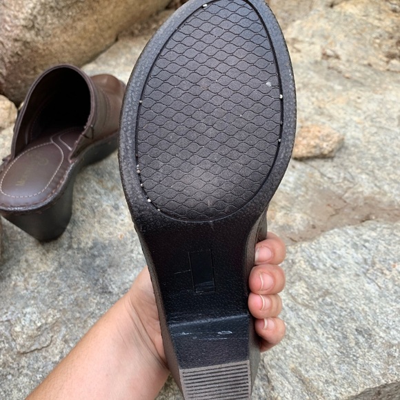 Brown Leather Clogs Mules Size 8 Mountain Sole Chic Baby Doll Grunge 90’s Y2K - Picture 7 of 8